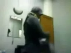 Indonezyjski hidżab dziewczyna jęczała